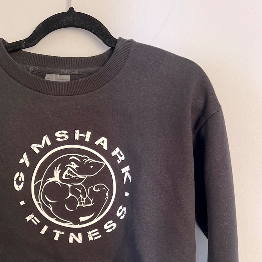 Gymshark Black Cropped Sweatshirt